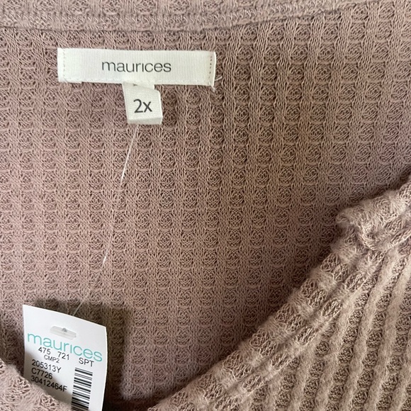 Maurices waffle shirt with blouse sleeves - Picture 3 of 5